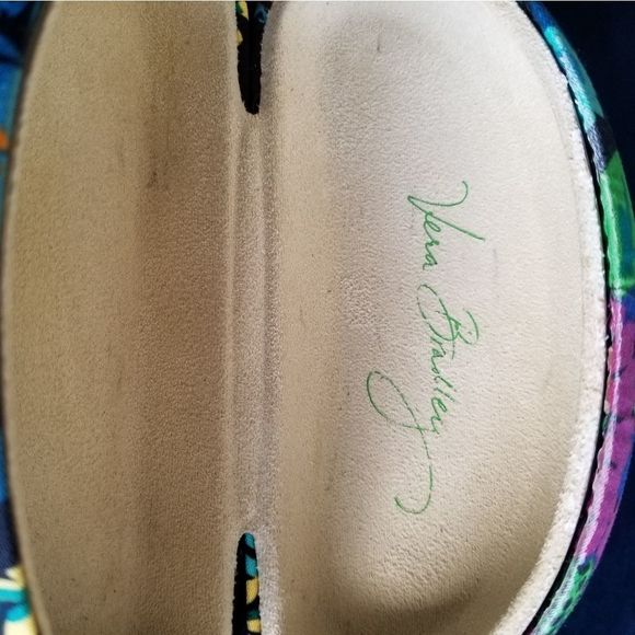 Vera Bradley sunglasses case - Picture 2 of 6